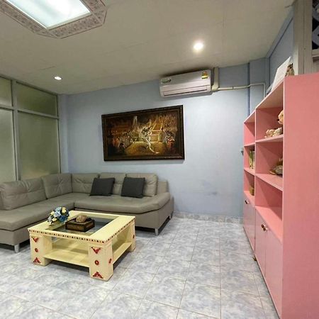 Oyo 75486 Anna Residence Jomtien Eksteriør bilde