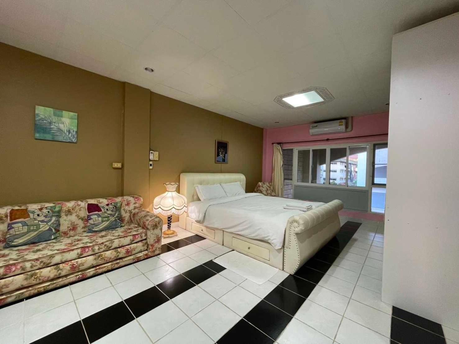 Oyo 75486 Anna Residence Jomtien Eksteriør bilde