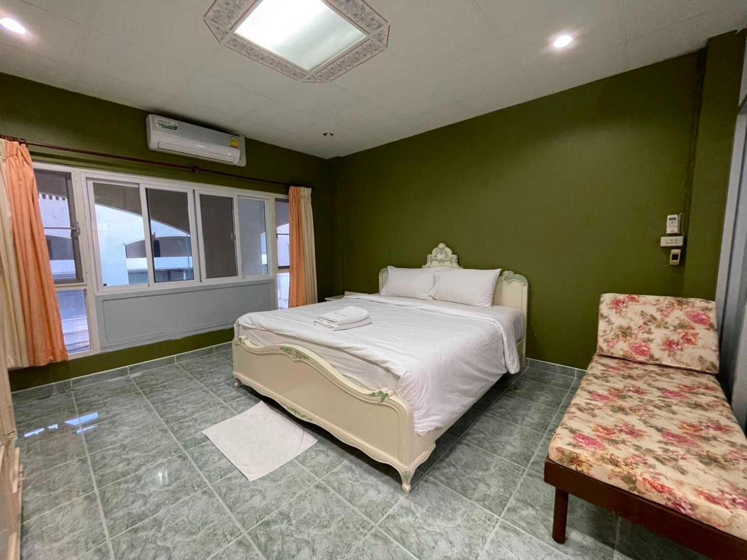 Oyo 75486 Anna Residence Jomtien Eksteriør bilde