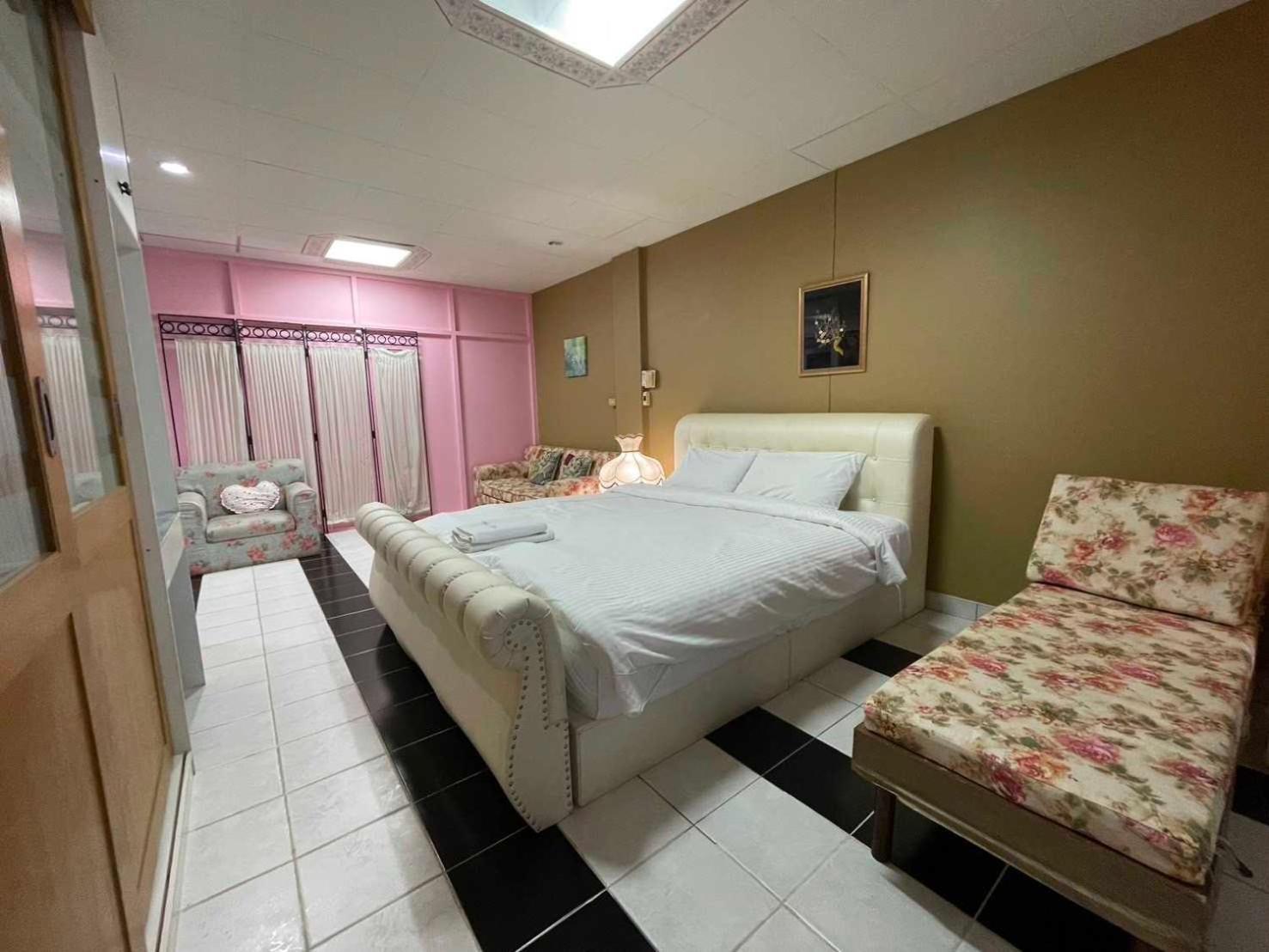 Oyo 75486 Anna Residence Jomtien Eksteriør bilde